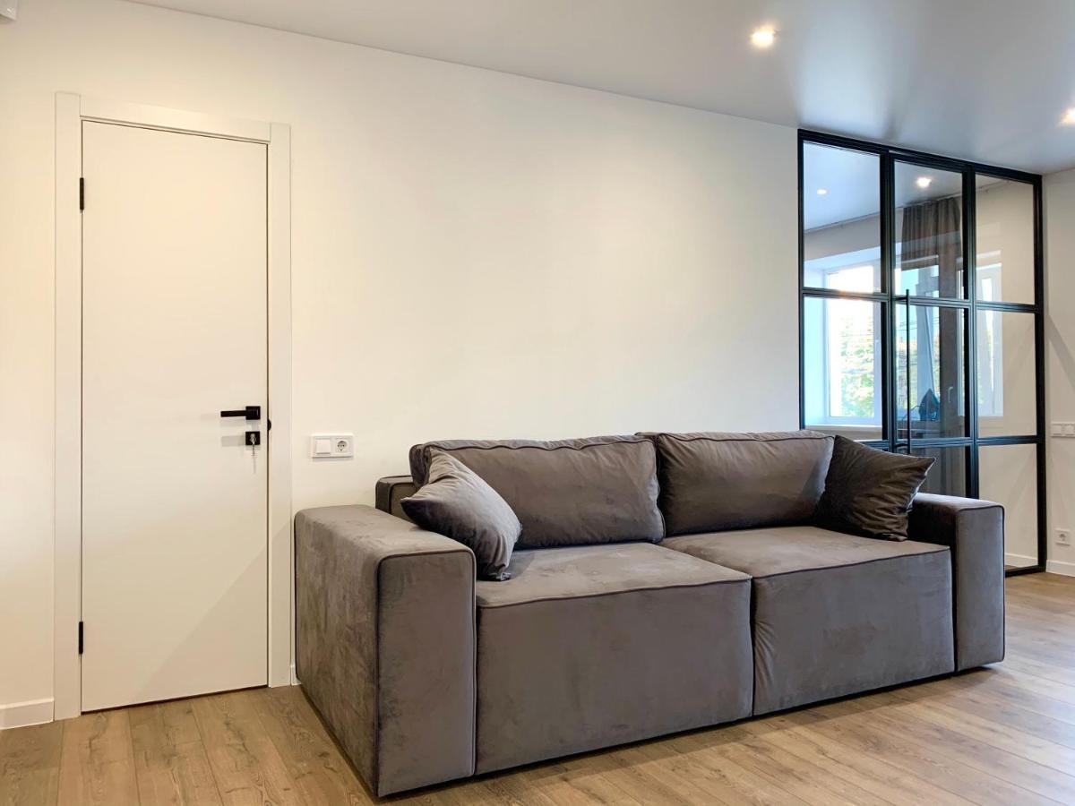 Navy City Center Apartment Двокімнатні Апартаменти В Центрі Міста Полтава Экстерьер фото